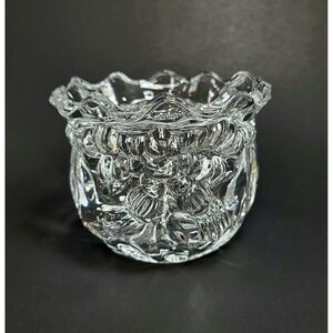 IMPERIAL CRYSTAL Fine 24% Lead Bowl Flower Bow Bou
